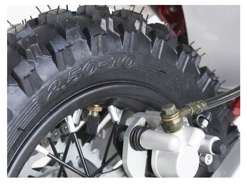 NEUMÁTICOS Delantero y trasero de 2.50 x 10.